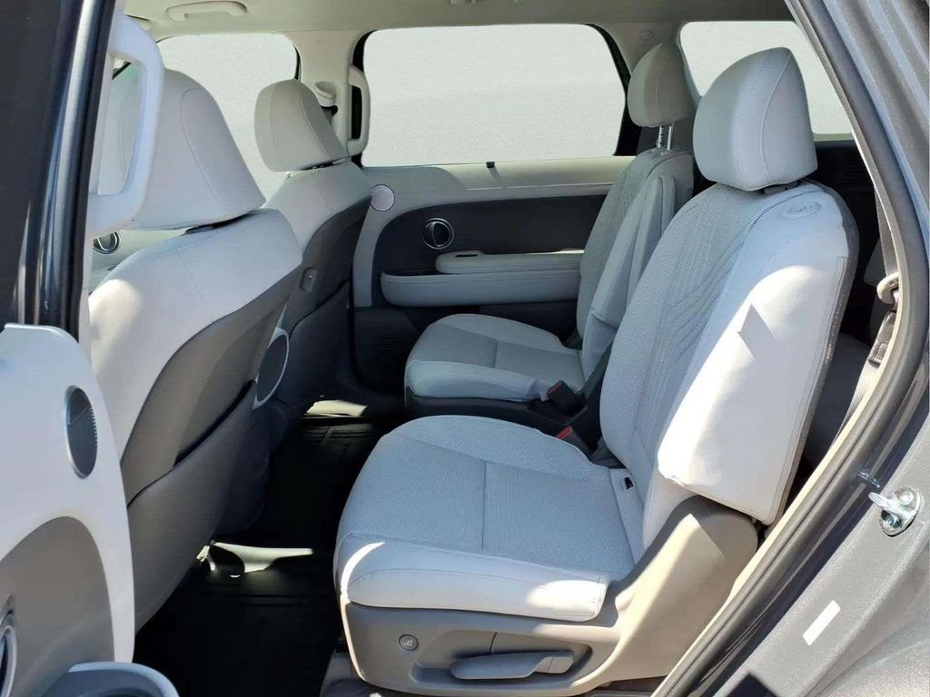 New 2026 Hyundai Palisade SEL FWD image 9