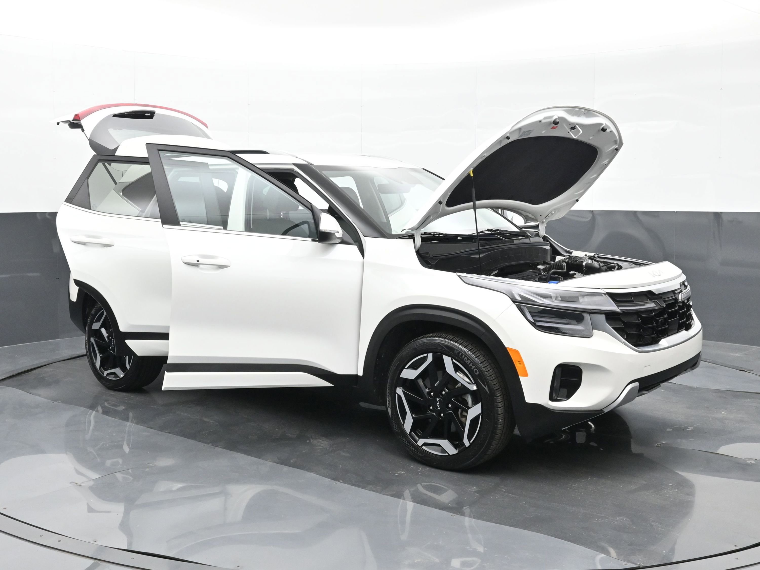 Used 2024 Kia Seltos SX image 37