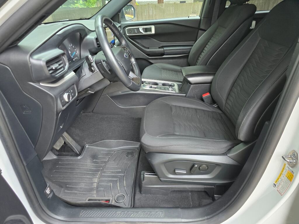 Used 2020 Ford Explorer XLT w/ Class III Trailer Tow Package image 24