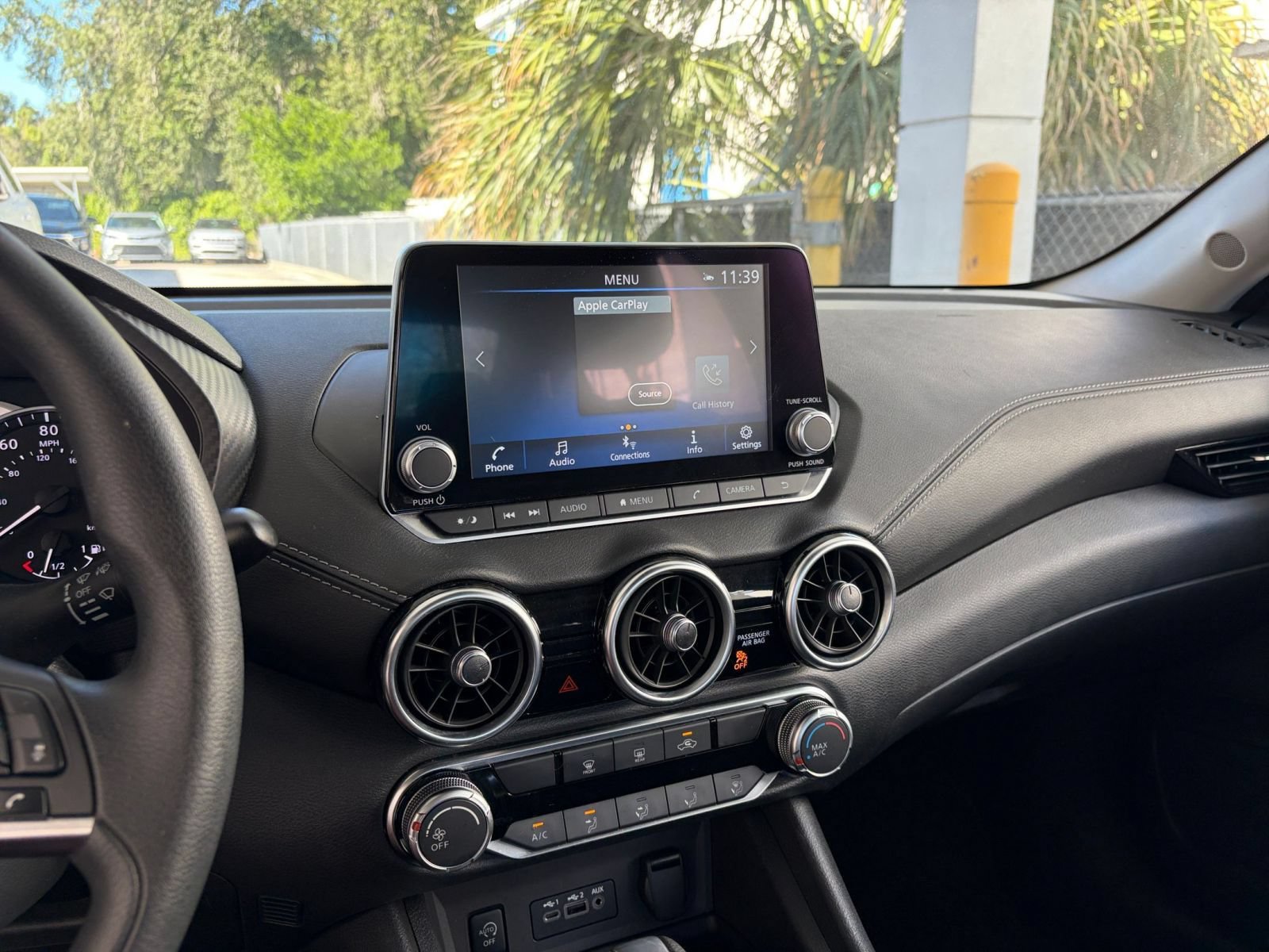 Used 2025 Nissan Sentra SV FWD image 16