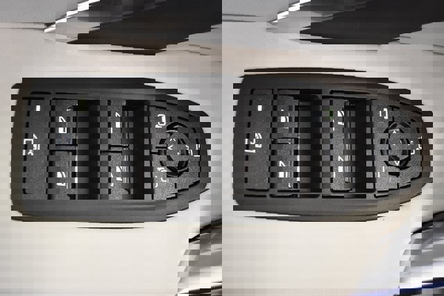 New 2026 BMW X1 xDrive28i w/ Technology Package image 23