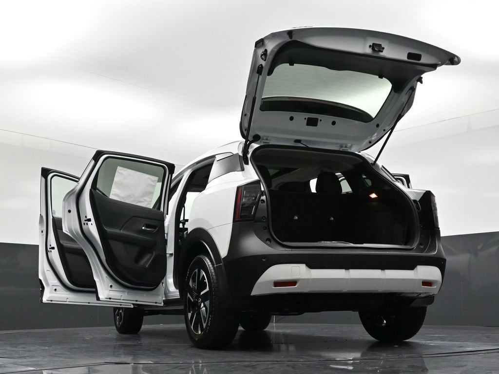 New 2026 Nissan Kicks SV w/ SV Premium Package AWD/4WD image 35