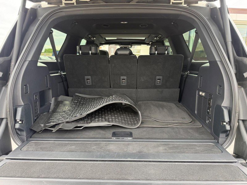 Certified 2025 Lincoln Navigator L Reserve w/ Jet Appearance Package AWD/4WD image 7