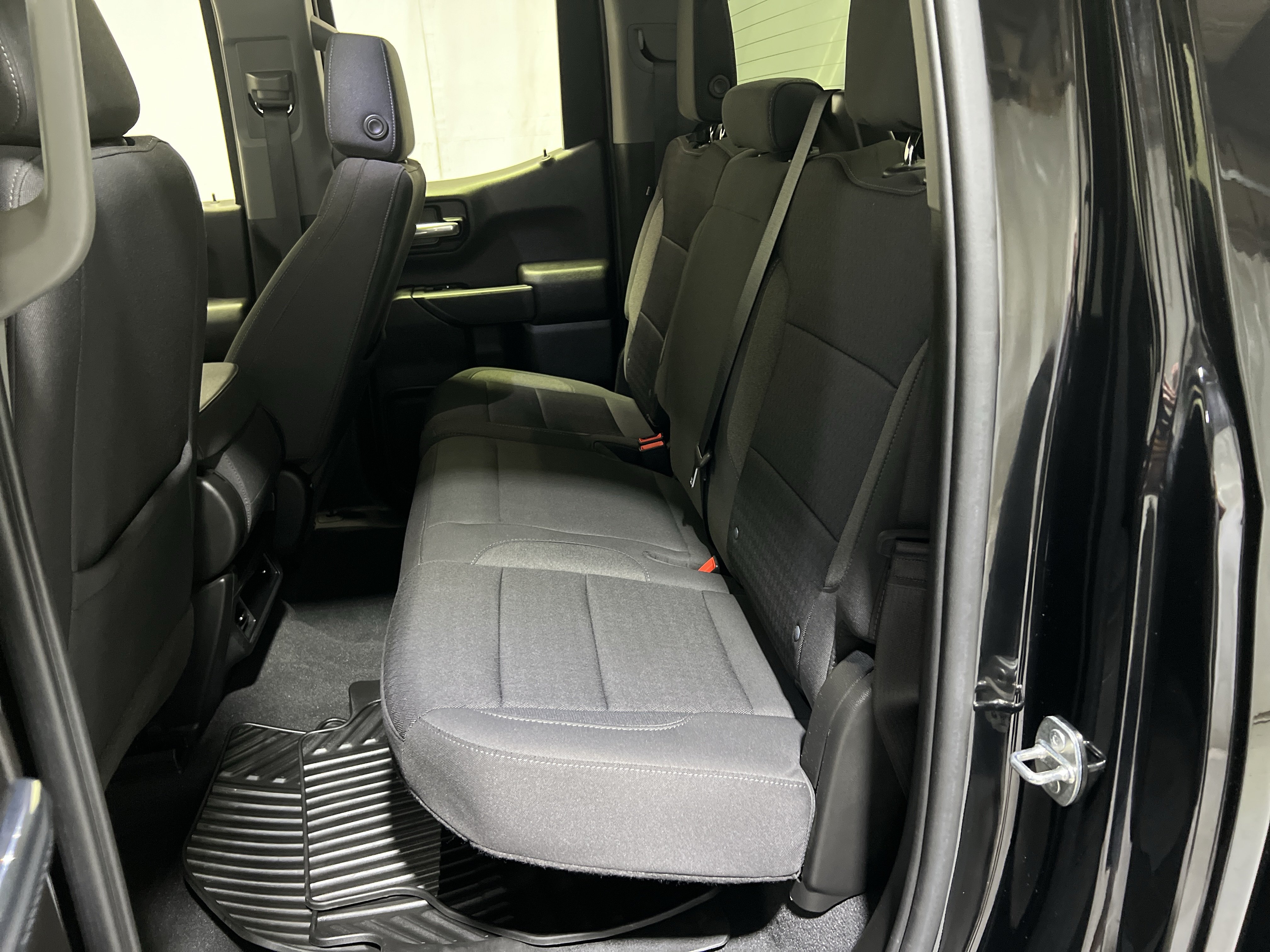 Certified 2023 Chevrolet Silverado 1500 Custom AWD/4WD image 16