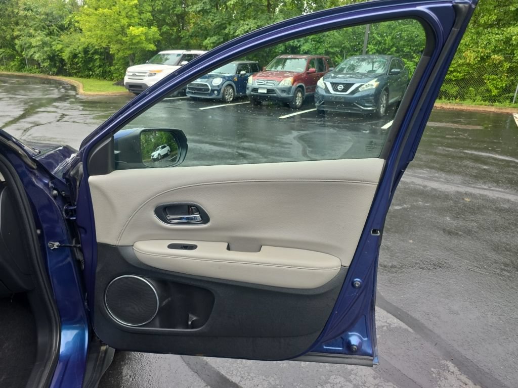 Used 2017 Honda HR-V EX-L image 30
