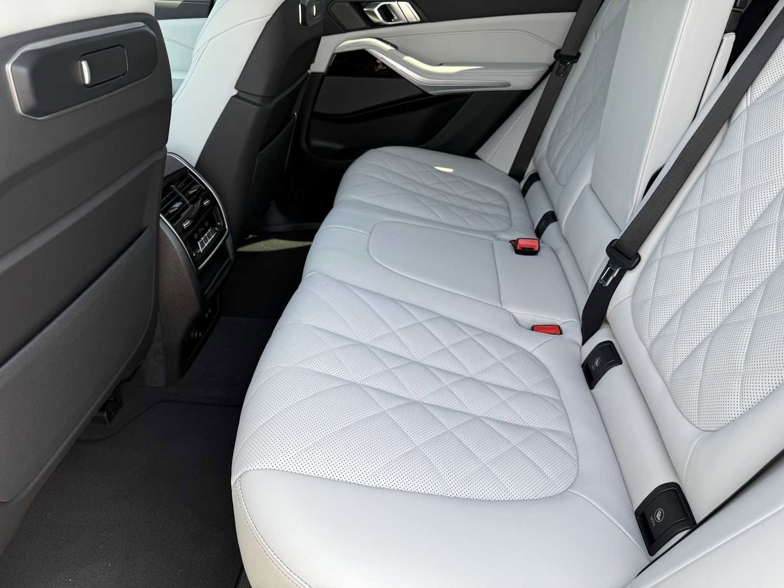 New 2026 BMW X5 xDrive40i image 10