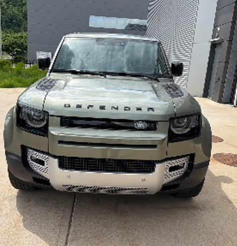 Used 2025 Land Rover Defender 130 S AWD/4WD image 2