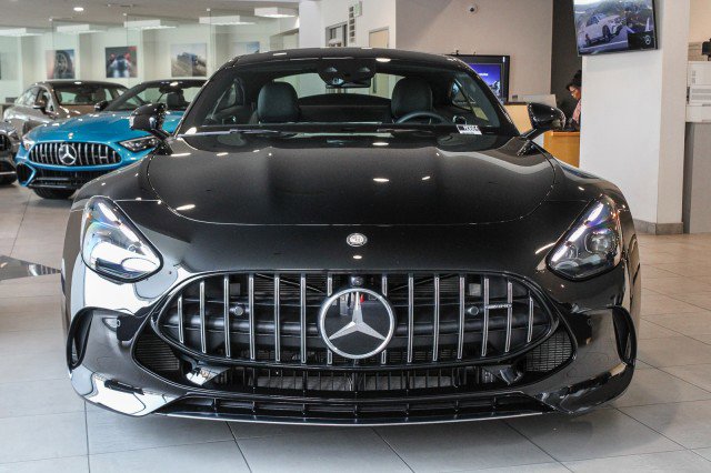 New 2025 Mercedes-Benz AMG GT 63 image 2