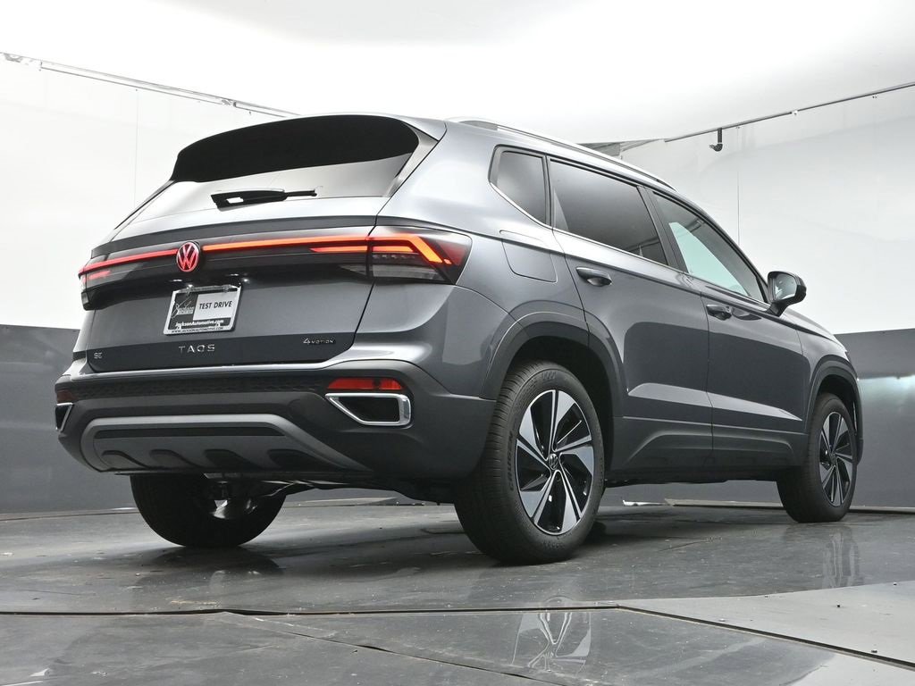 New 2025 Volkswagen Taos SE image 39