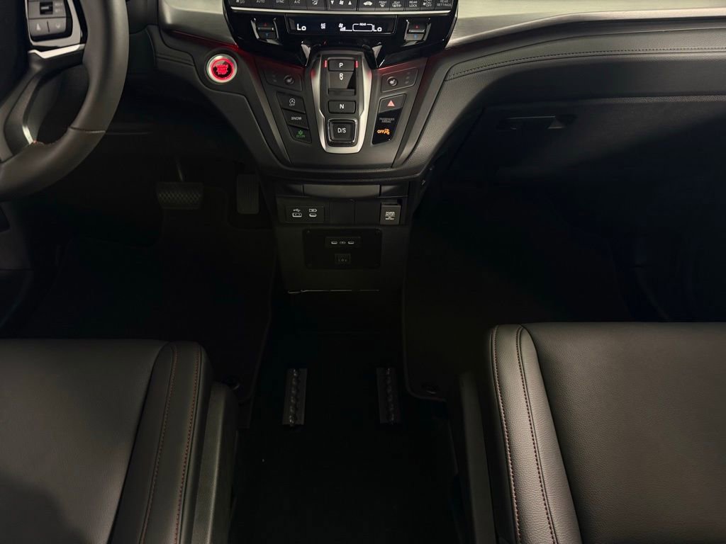 Used 2025 Honda Odyssey Sport-L image 20