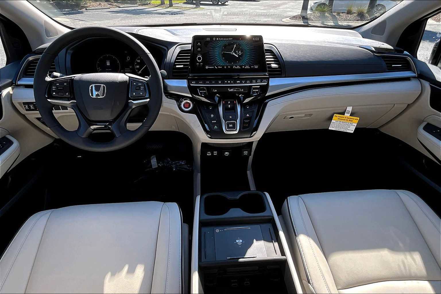 New 2026 Honda Odyssey Touring image 5