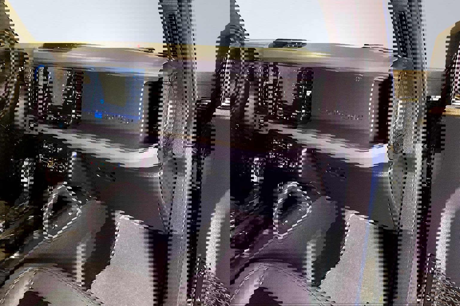 Used 2024 Ford Bronco Big Bend image 25