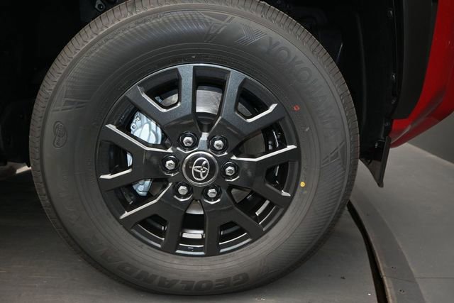 New 2026 Toyota 4Runner SR5 AWD/4WD image 16