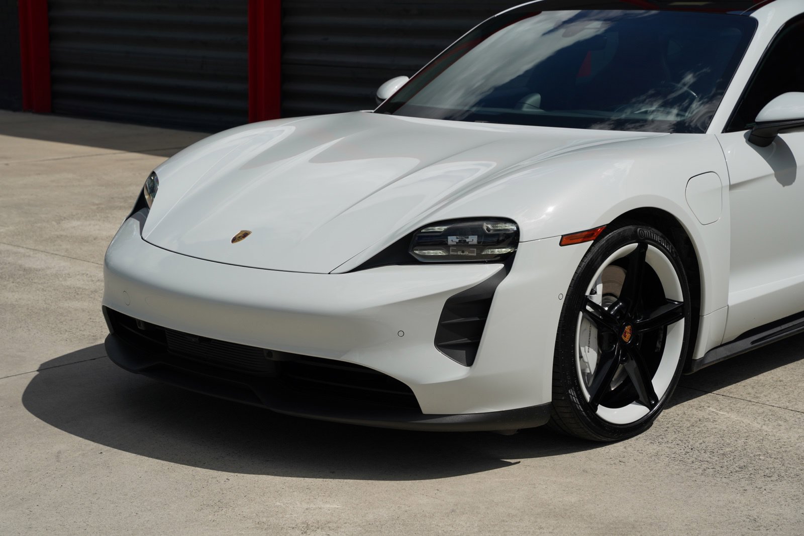 Used 2020 Porsche Taycan 4S AWD/4WD image 7
