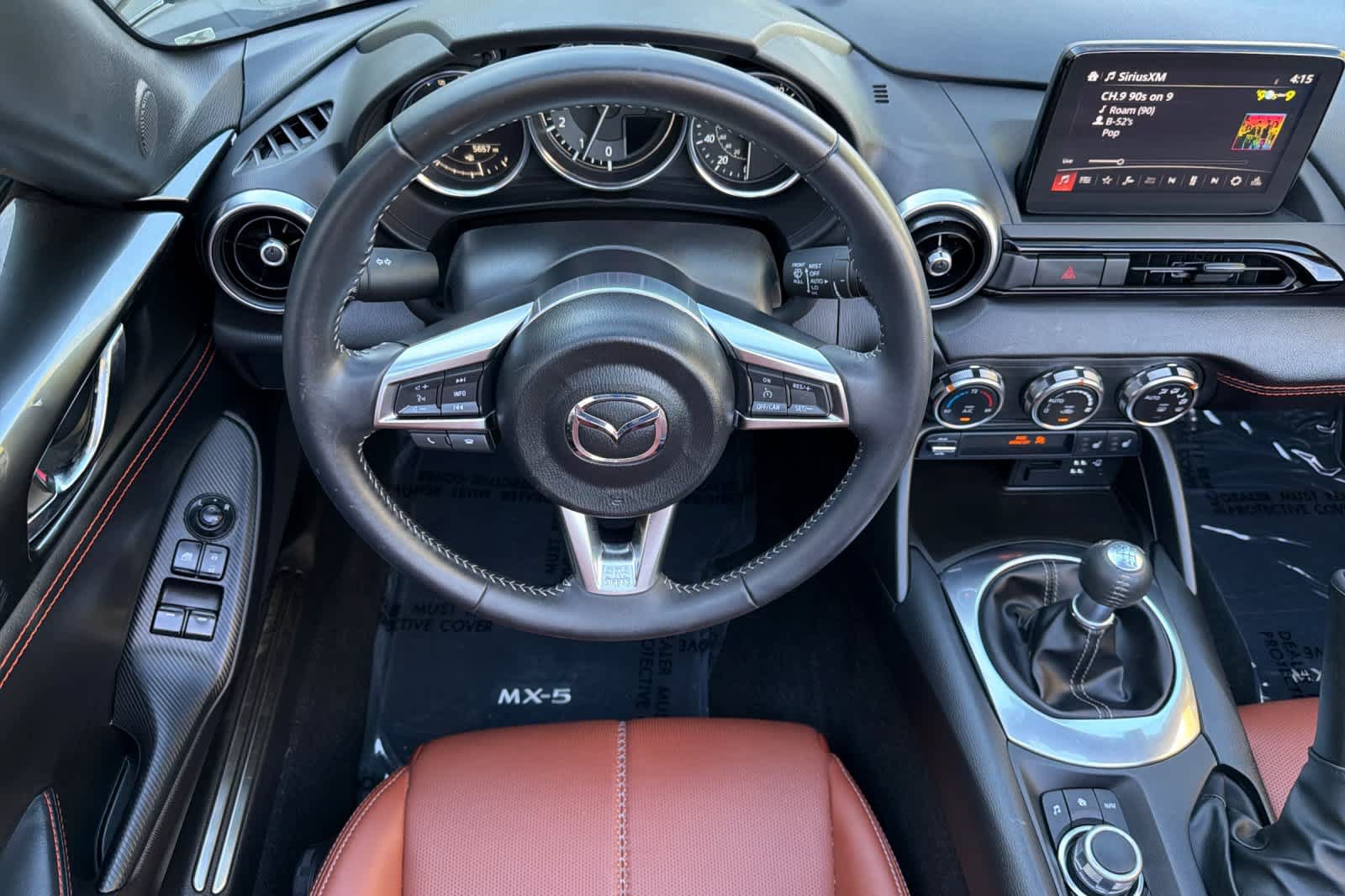 Used 2022 MAZDA MX-5 Miata RF Grand Touring RWD image 13
