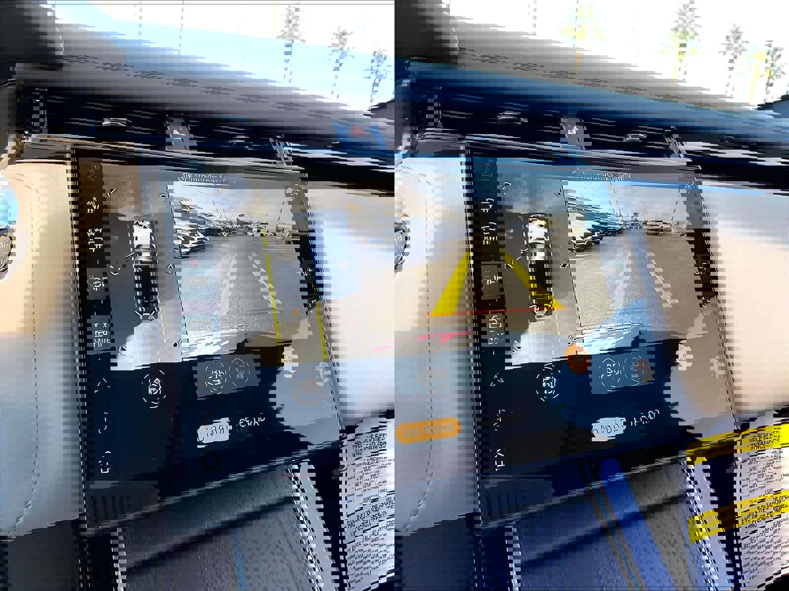 New 2026 Land Rover Range Rover Velar Dynamic SE image 20