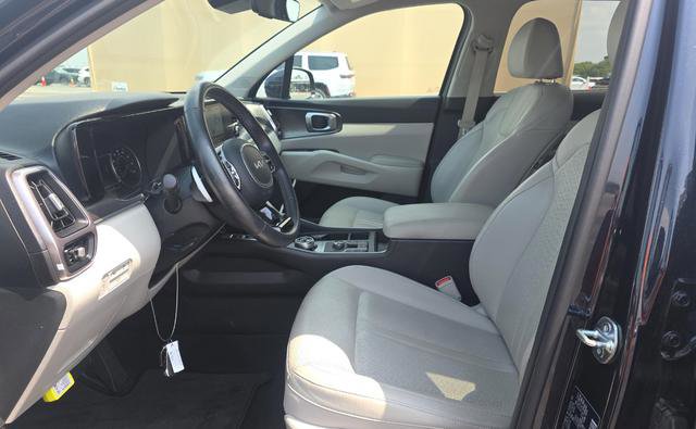 Used 2024 Kia Sorento EX image 5