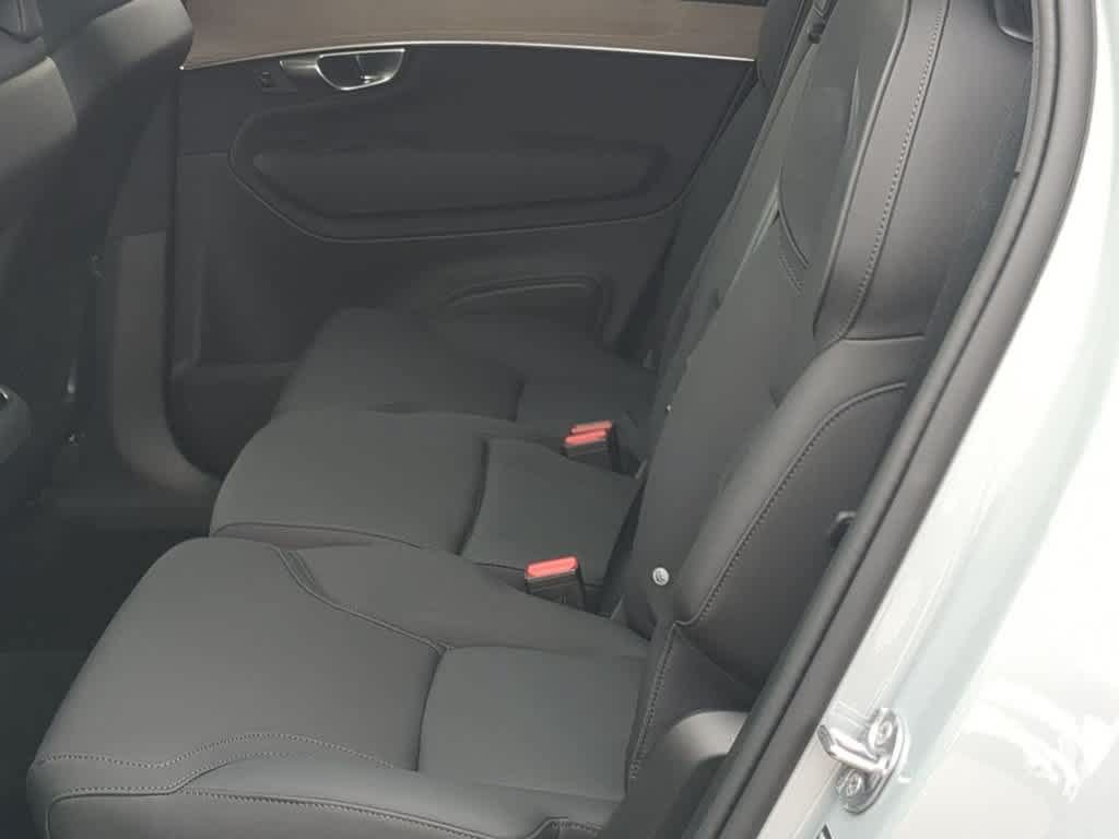 Used 2026 Volvo XC90 B6 Plus w/ Protection Package Premier AWD/4WD image 18