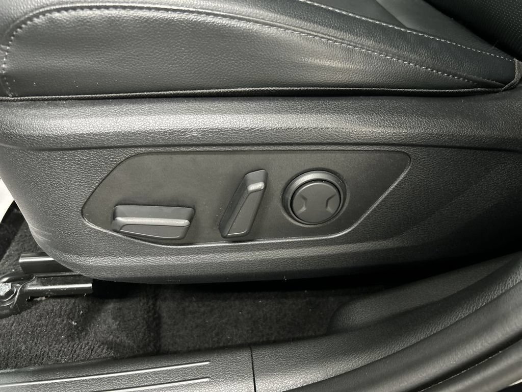 Certified 2024 Kia Sportage EX AWD/4WD image 10