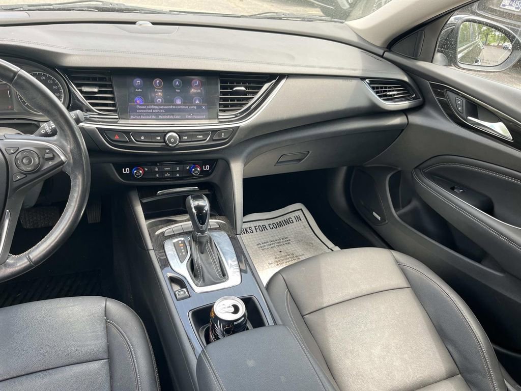 Used 2018 Buick Regal Essence w/ Sights and Sounds Package AWD/4WD image 15