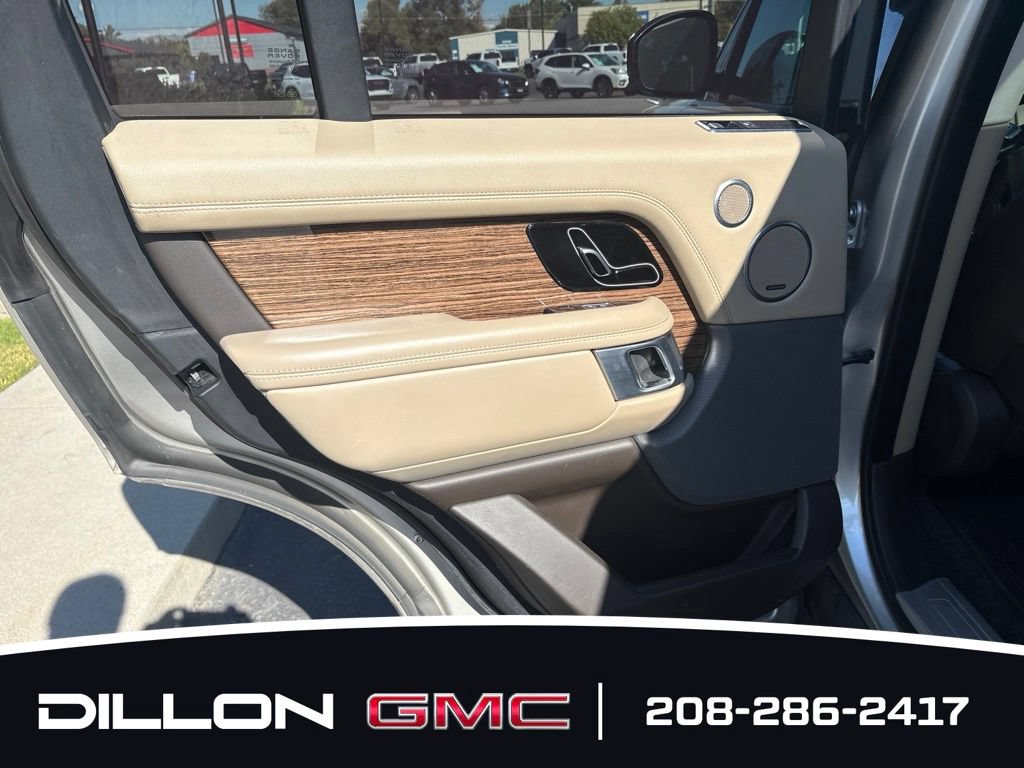 Used 2019 Land Rover Range Rover Supercharged AWD/4WD image 12