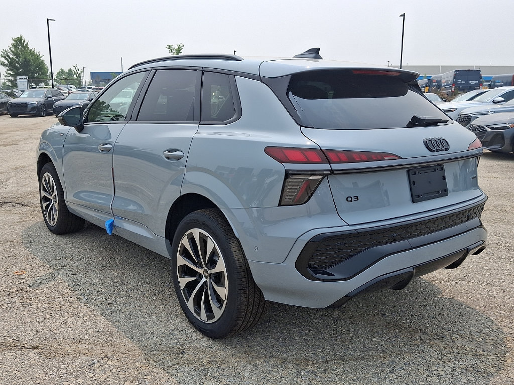 New 2026 Audi Q3 quattro 2.0T AWD/4WD image 3