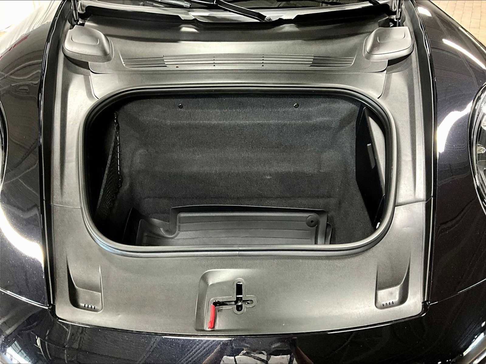 Used 2020 Porsche 911 Carrera image 38