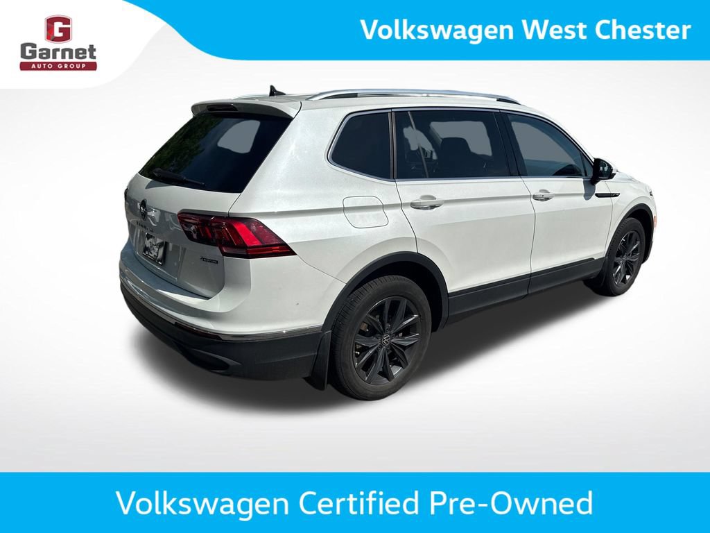 Certified 2023 Volkswagen Tiguan SE w/ Panoramic Sunroof Package AWD/4WD image 5