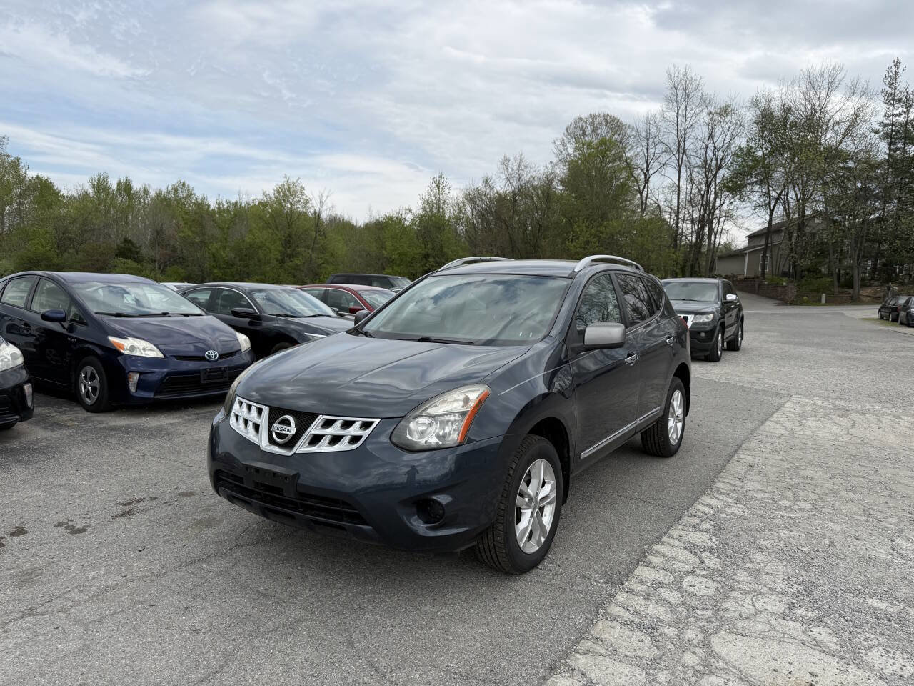 Used 2015 Nissan Rogue S w/ Convenience Package image 2