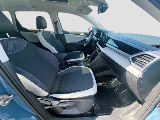 New 2026 Volkswagen Taos SE AWD/4WD image 28