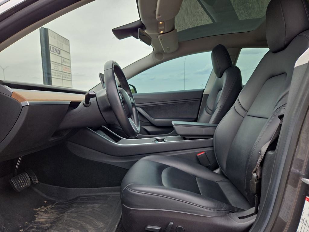 Used 2018 Tesla Model 3 Long Range RWD image 20