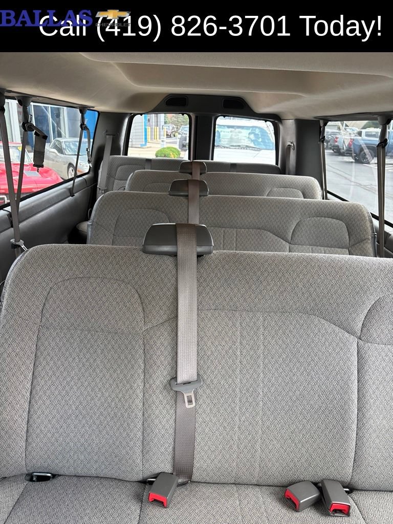 Used 2024 GMC Savana 3500 LT w/ LT Preferred Equipment Group RWD image 14