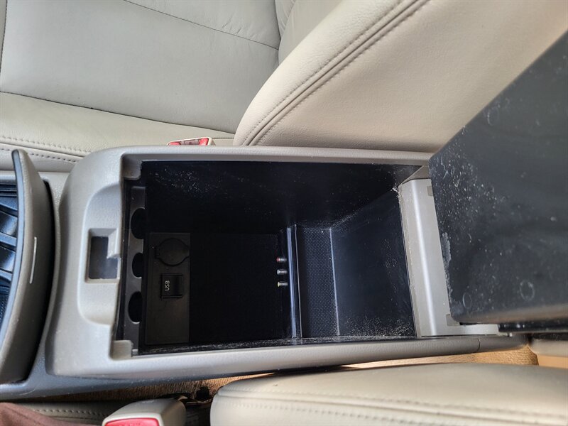 Used 2010 Nissan Altima 3.5 SR w/ Premium Pkg FWD image 21