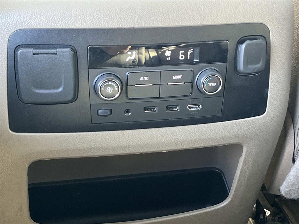 Used 2019 GMC Yukon SLT w/ Open Road Package image 16