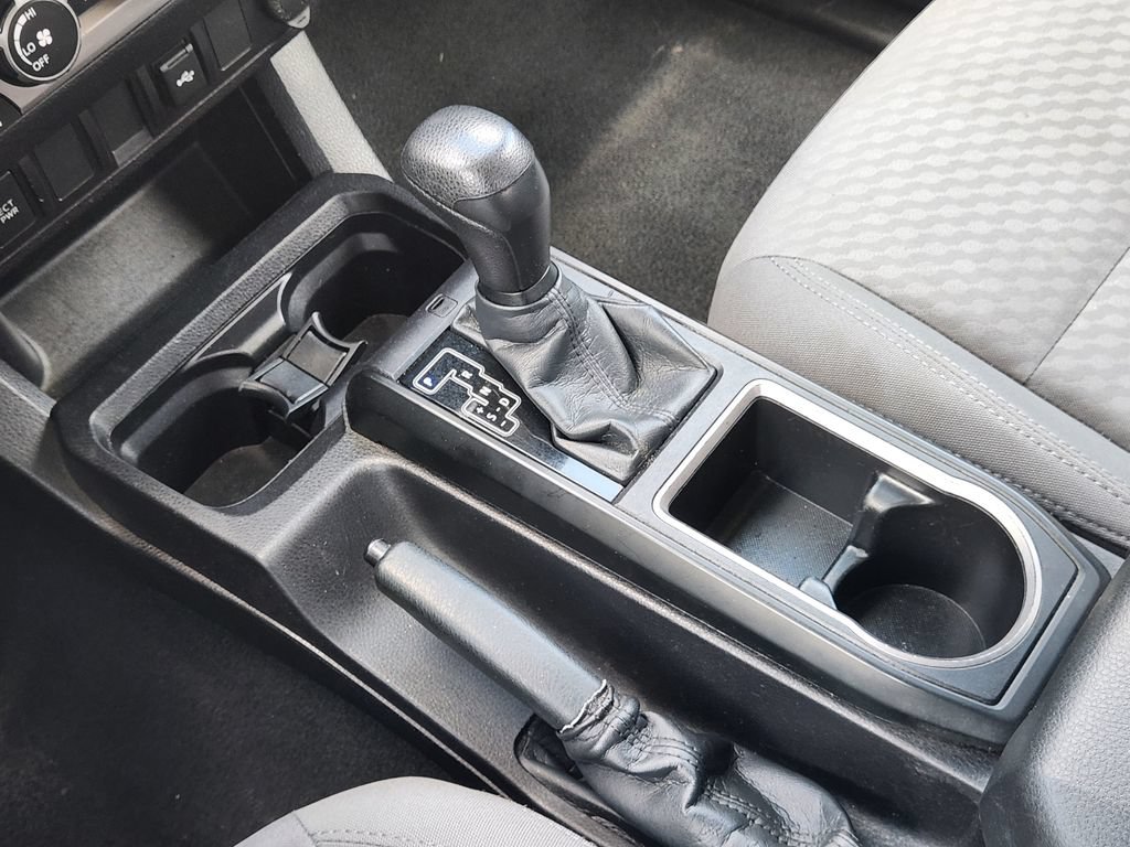Used 2022 Toyota Tacoma SR RWD image 22
