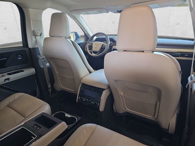 Used 2023 Lincoln Aviator Reserve w/ Equipment Group 201A AWD/4WD image 11