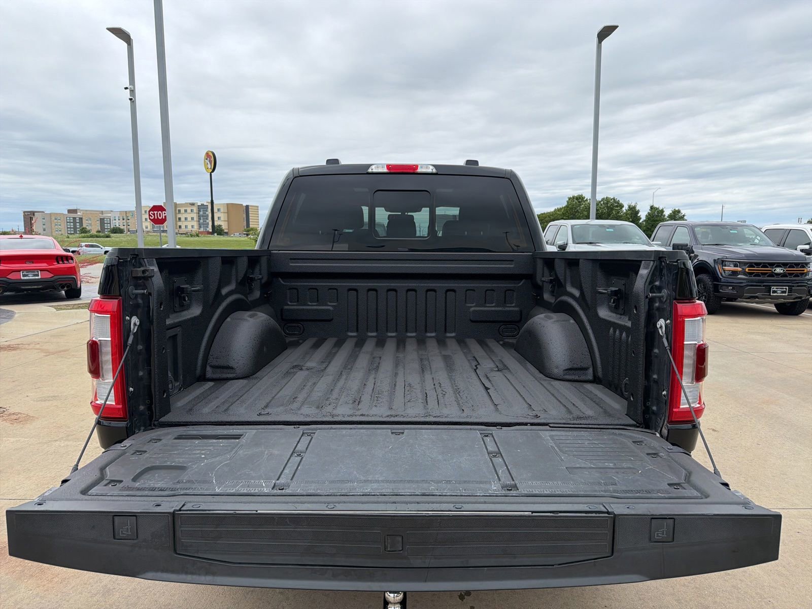 Used 2022 Ford F150 Lariat AWD/4WD image 5