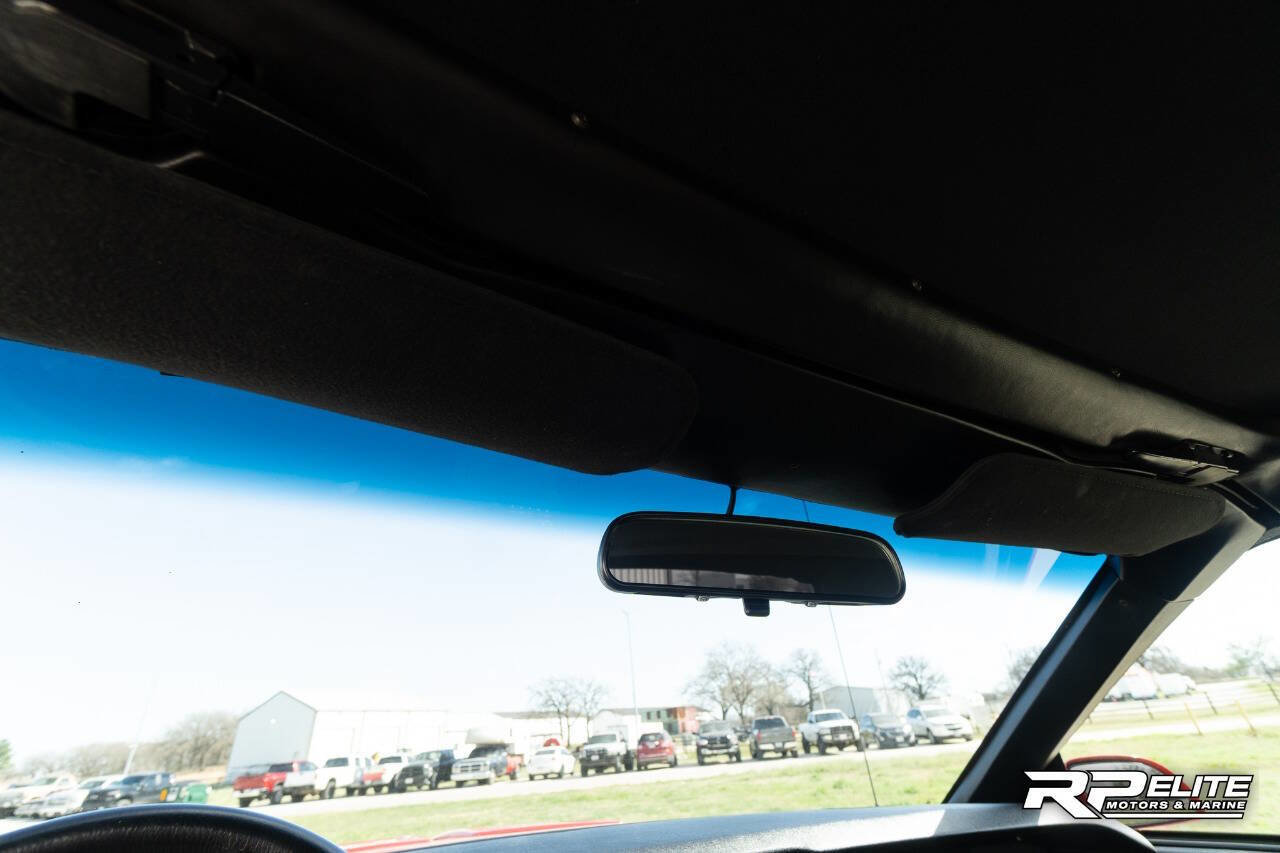 Used 1991 Chevrolet Camaro Z28 RWD image 82