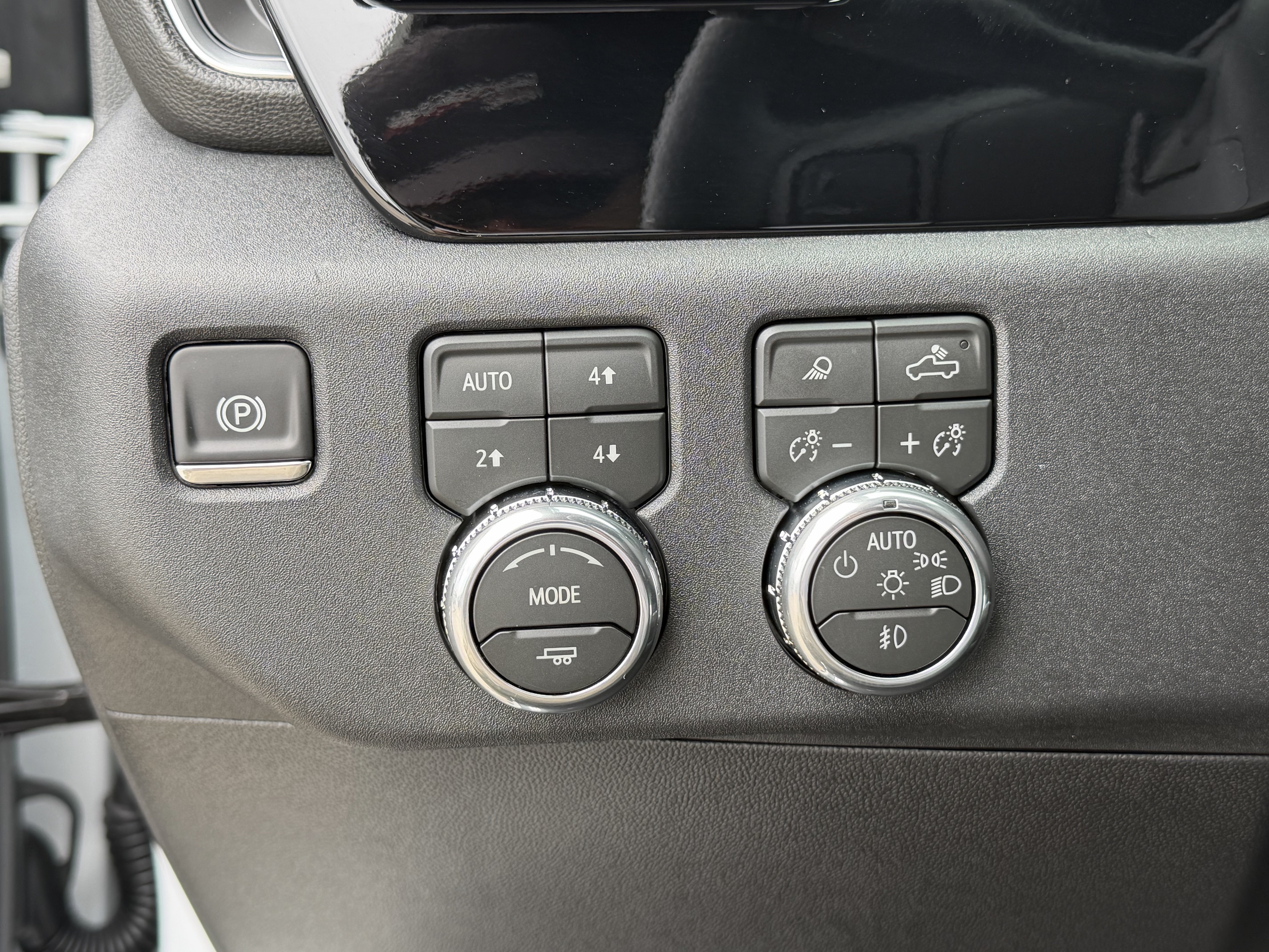 Used 2026 GMC Sierra 3500 SLT w/ SLT Convenience Package AWD/4WD image 22