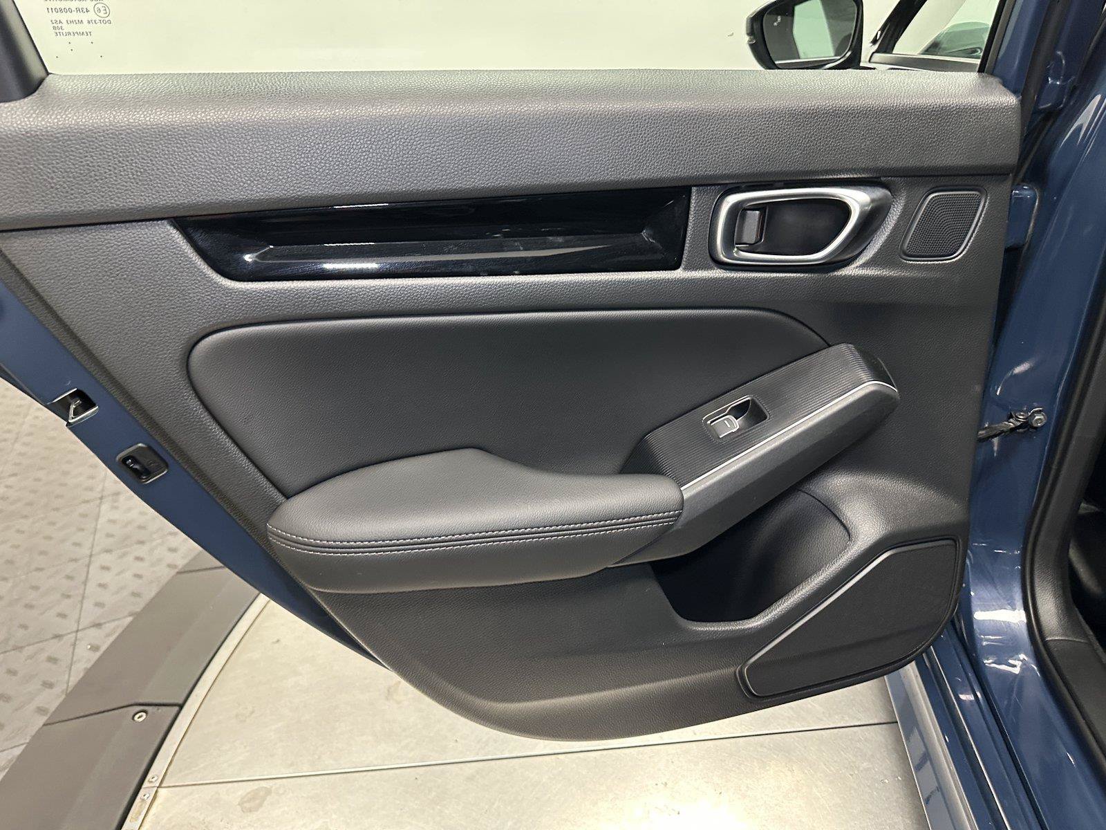 Used 2025 Honda Civic Sport Touring image 30