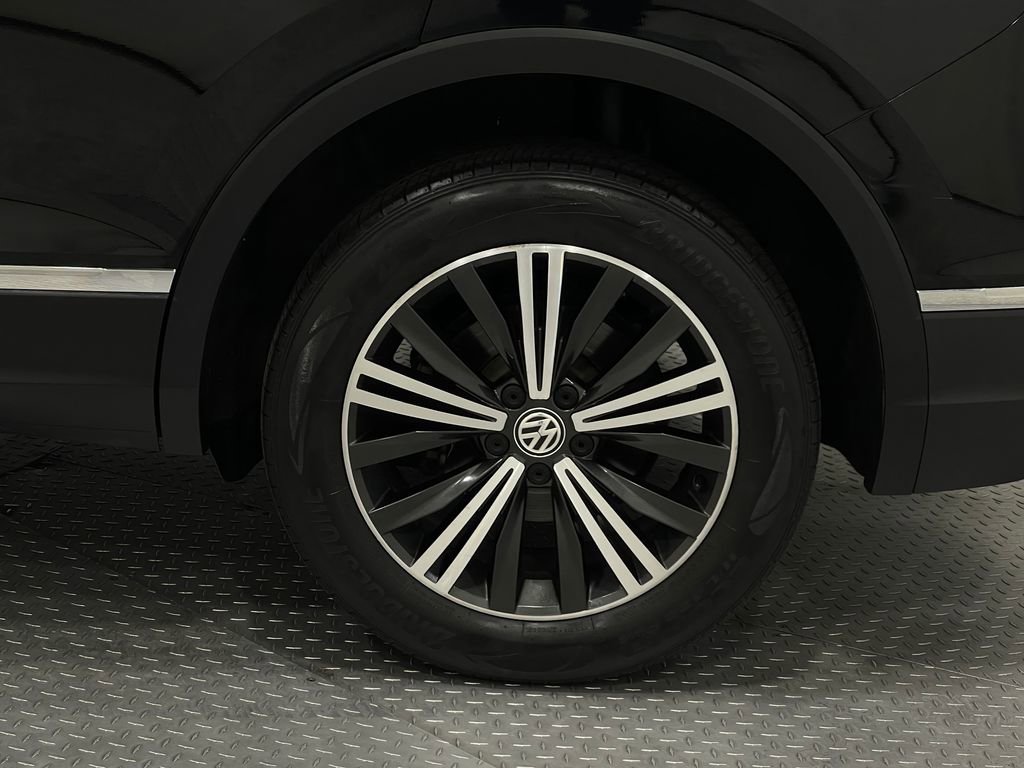 Used 2019 Volkswagen Tiguan SEL image 36