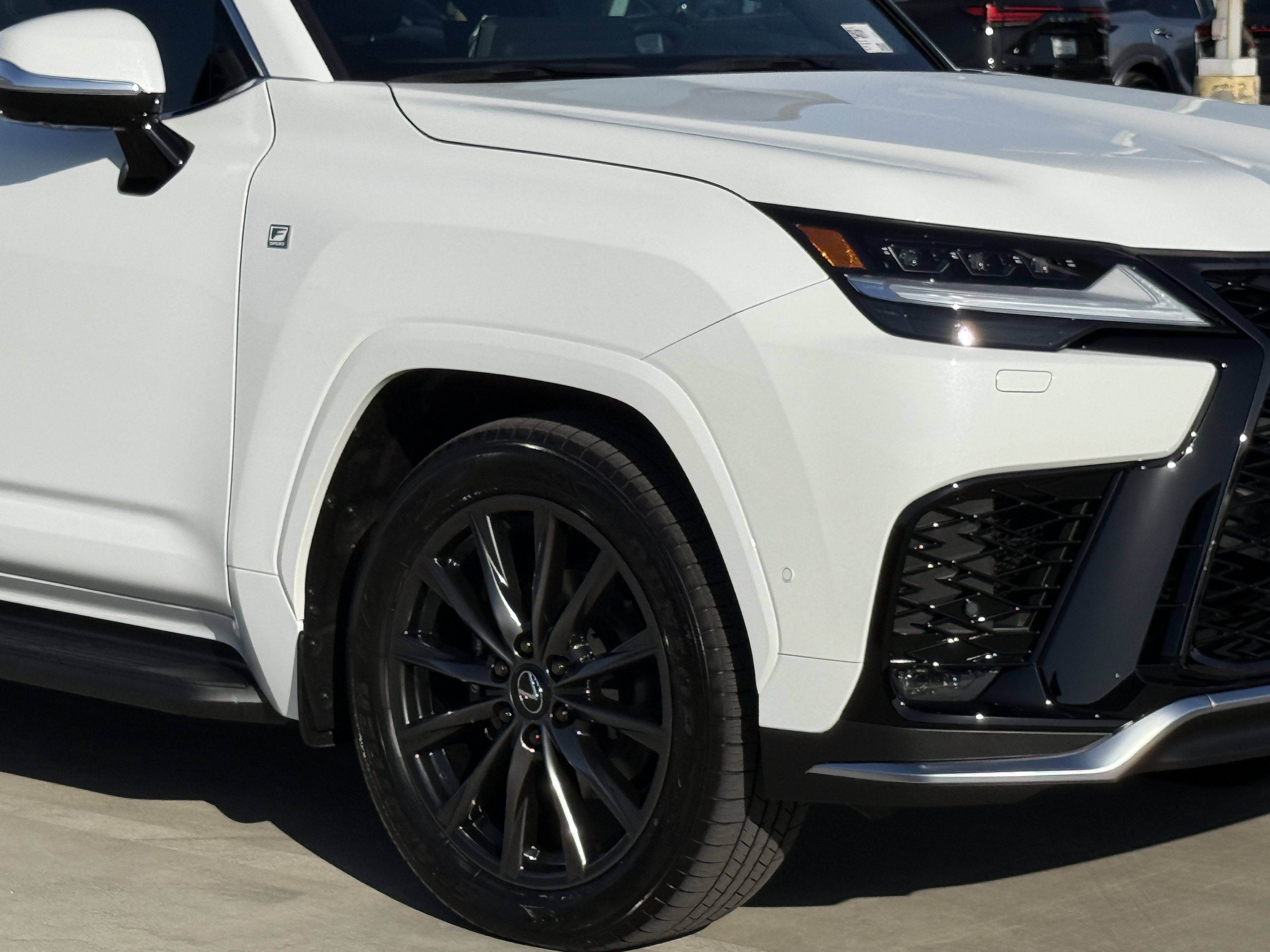 New 2026 Lexus LX 700h F Sport AWD/4WD image 4