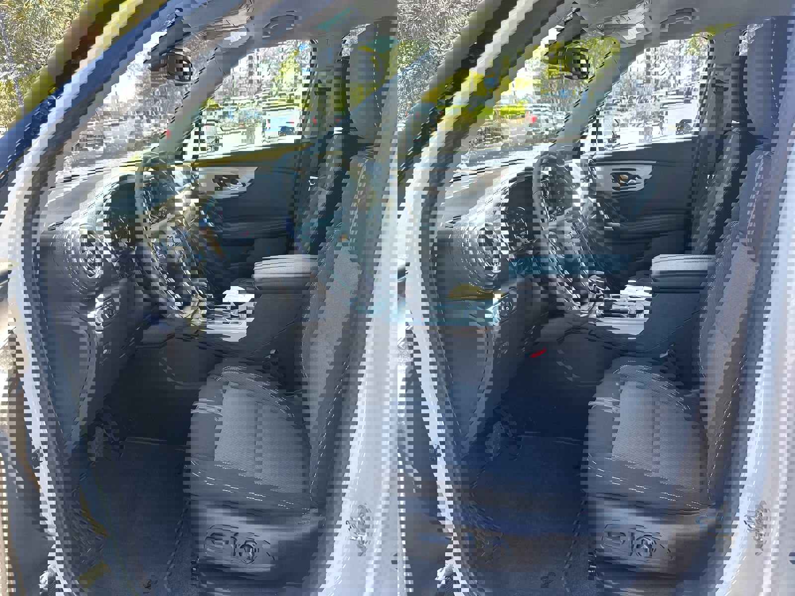 Used 2024 Chevrolet Blazer LT w/ Convenience Package image 16