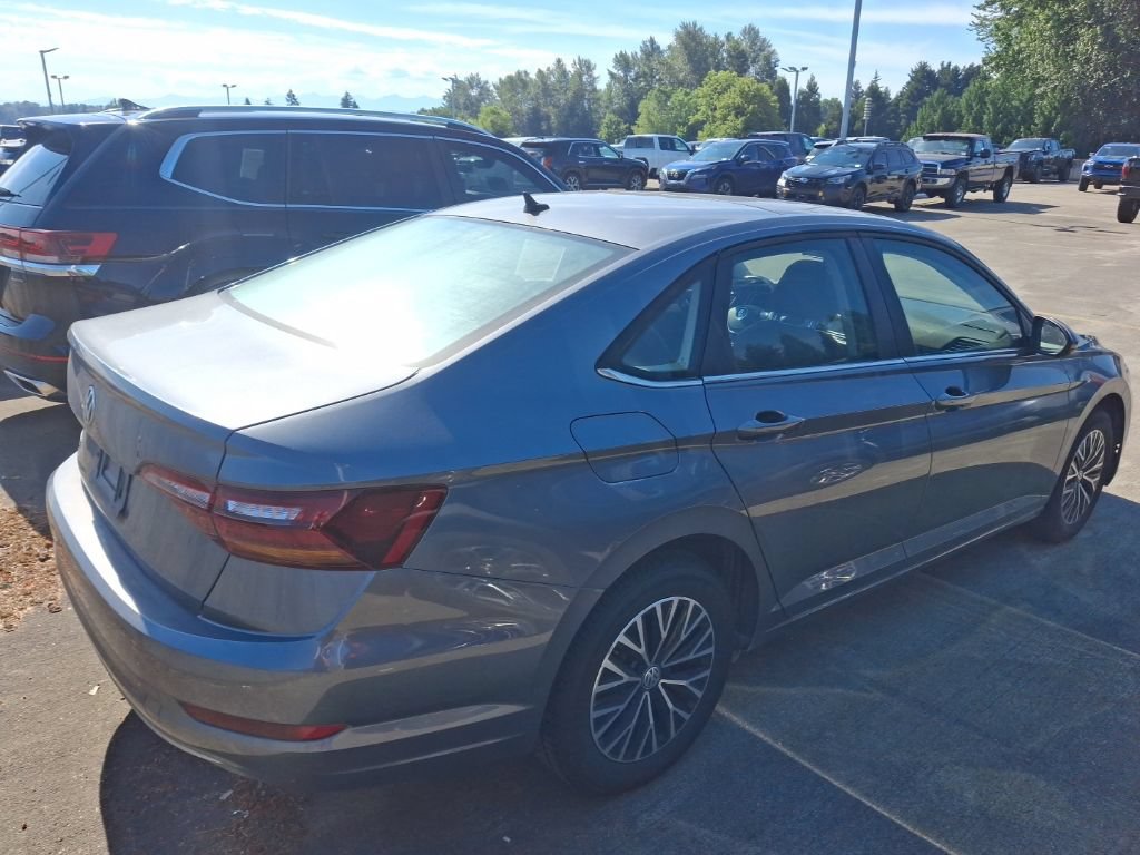 Used 2019 Volkswagen Jetta SE w/ Cold Weather Package FWD image 5