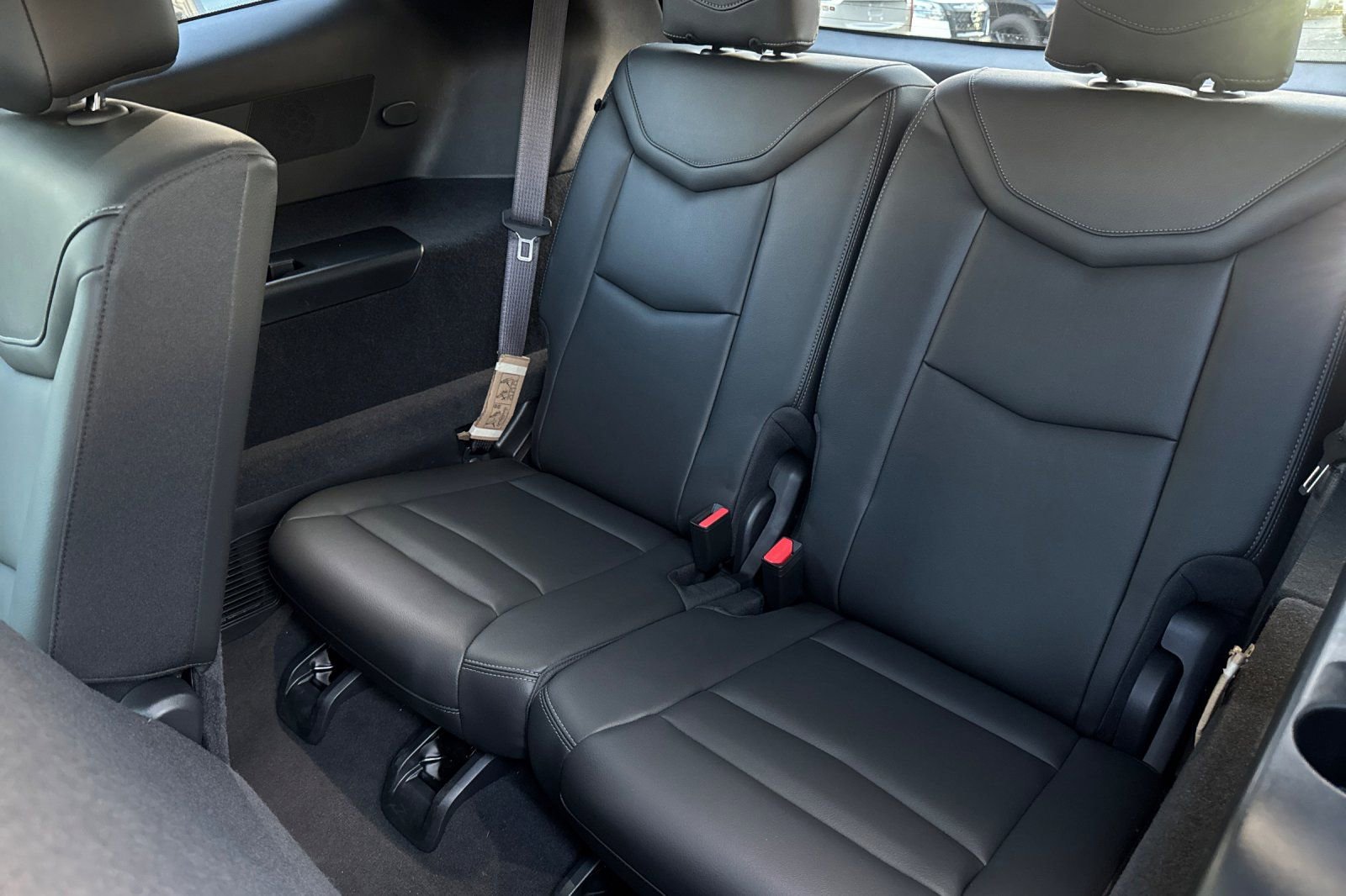 Used 2025 Cadillac XT6 Luxury image 17