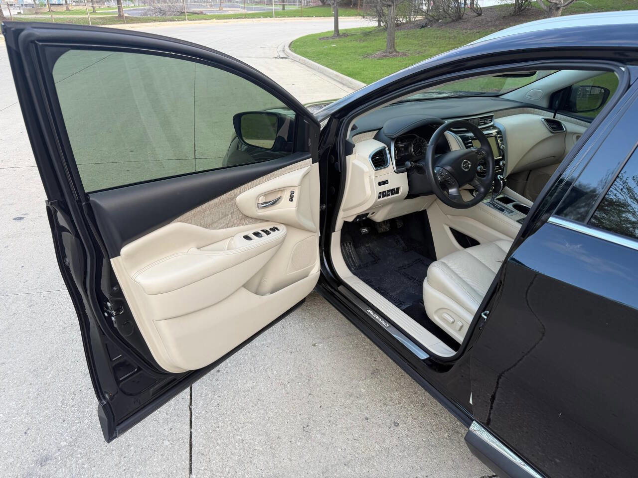 Used 2019 Nissan Murano SL w/ SL Technology Package FWD image 22