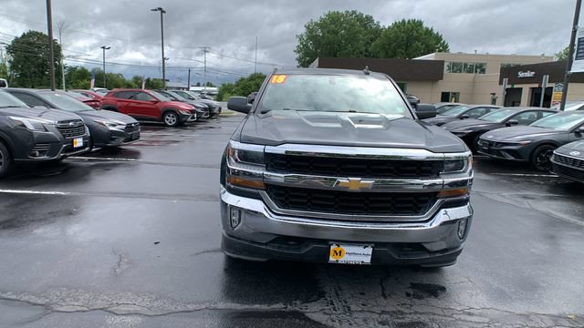 Used 2018 Chevrolet Silverado 1500 LT w/ All Star Edition AWD/4WD image 9