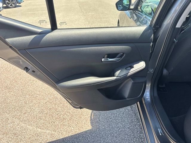 Used 2023 Nissan Sentra SV FWD image 13