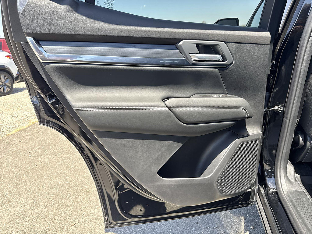 New 2027 GMC Terrain Elevation w/ LPO, Floor Liner Package FWD image 23
