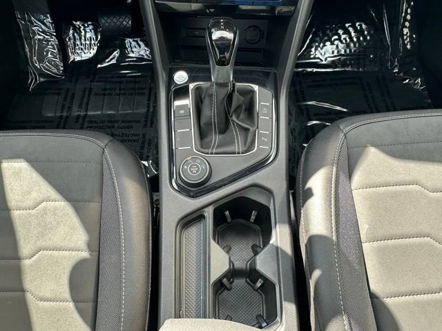 Used 2025 Volkswagen Taos SE AWD/4WD image 29